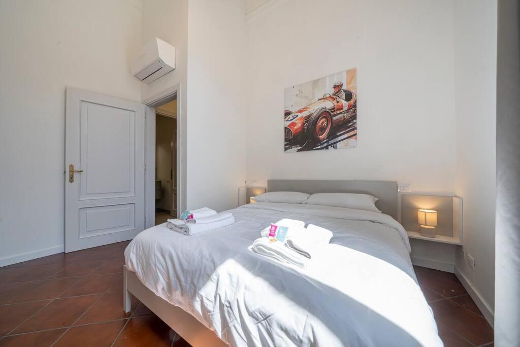 Apartamento Via Emilia Centro - Stupendo A Módena